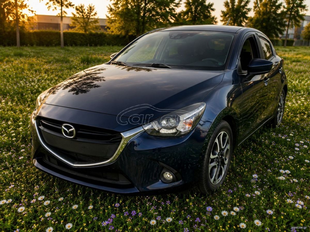 MAZDA 2 2015