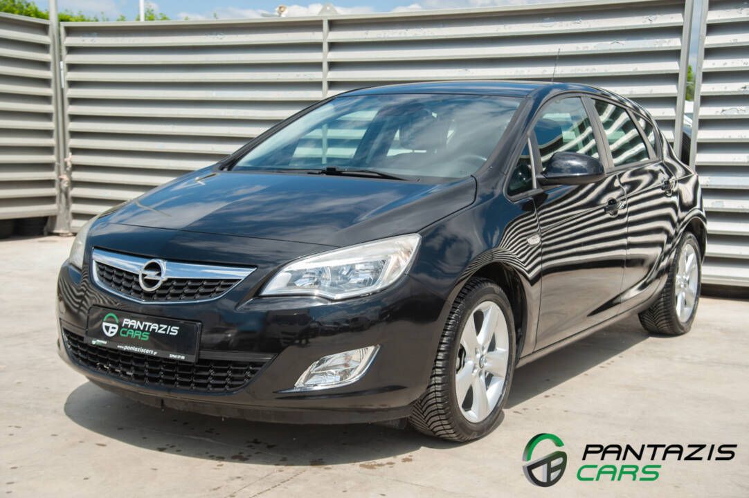 OPEL ASTRA 2011