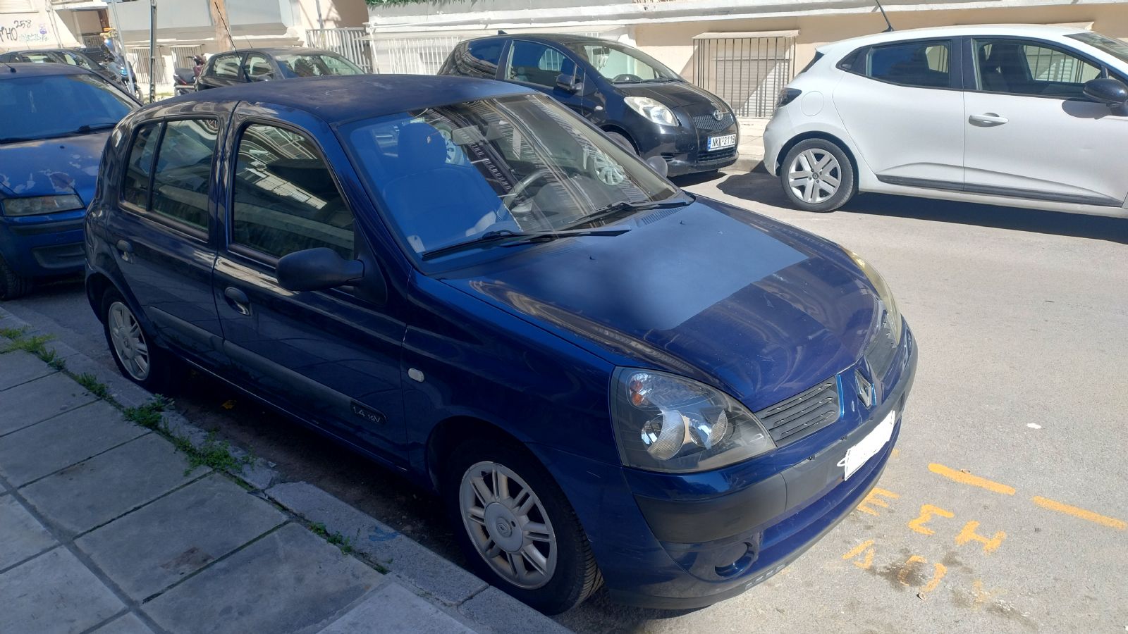 RENAULT CLIO 2004