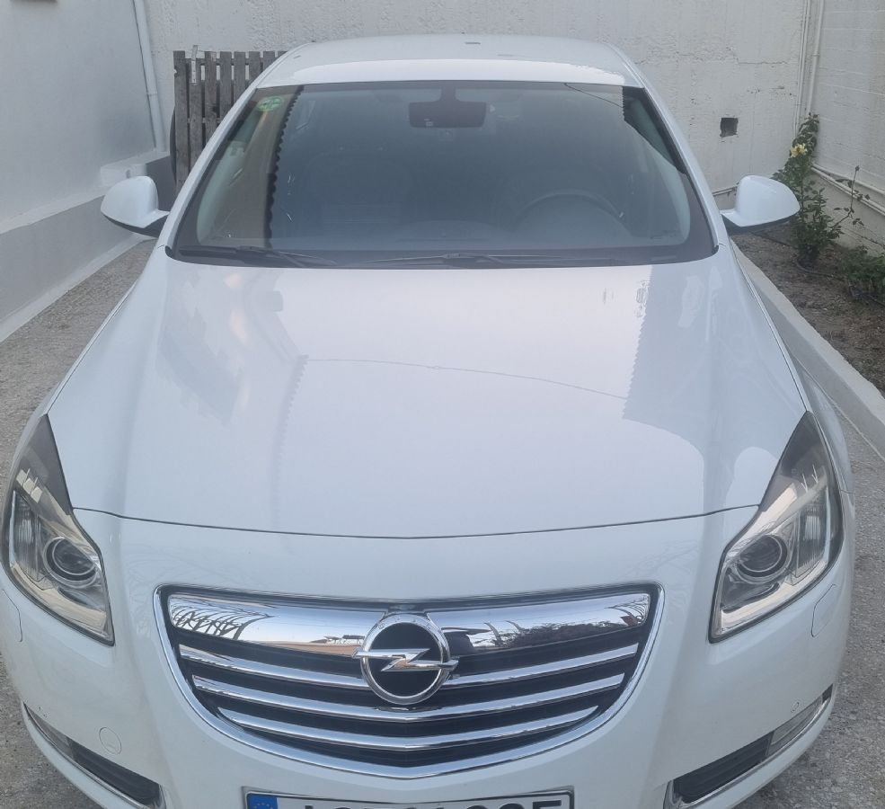 OPEL INSIGNIA 2010